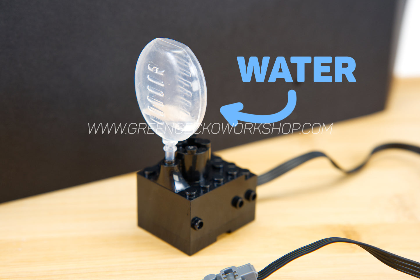 Alternativer LEGO Dampfzug-Wasserzerstäuber