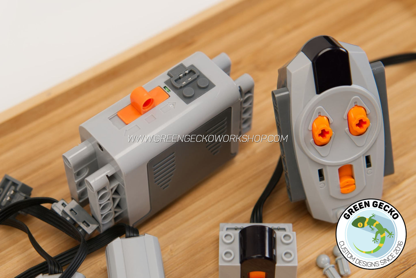 Alternative LEGO Power Functions RC Pack + 2x Motors