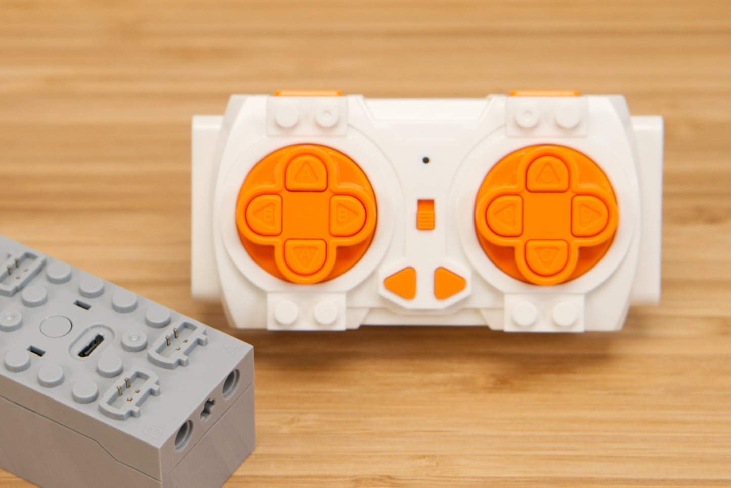 LEGO RC Control Brick Hub 2.0 - Bluetooth 4 Anschlüsse und Programmiermodus